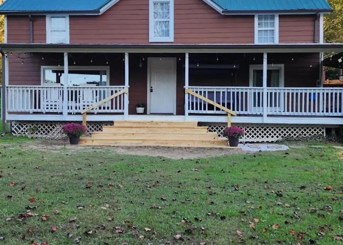 Red River Gorge Farmhouse 50 Acres