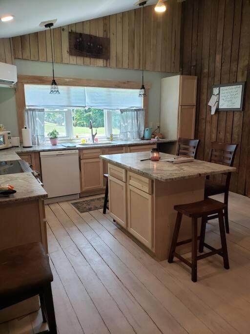 Red River Gorge 50 Acres Holiday home *